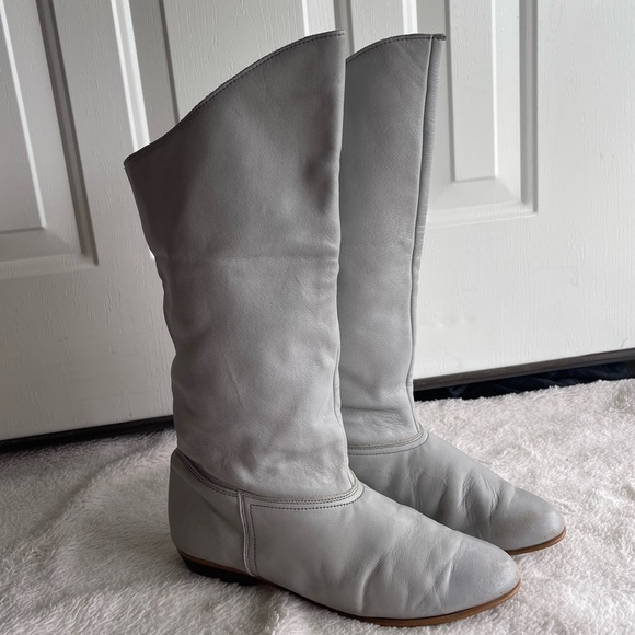 Vintage DEXTER Pearl Gray Leather Cuffed Boots - Picture 1 of 9